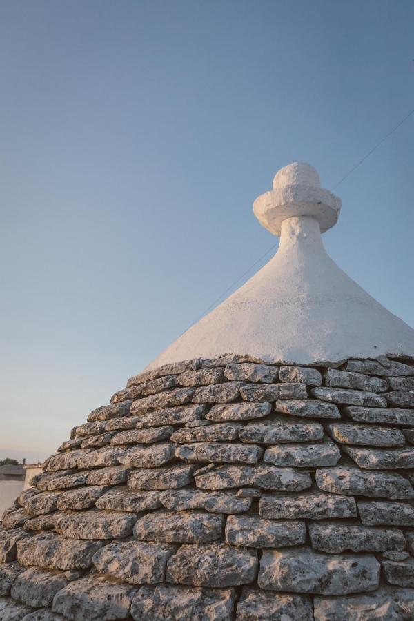 Trulli Harmonia Con Piscina - 알베르벨로 외부 사진