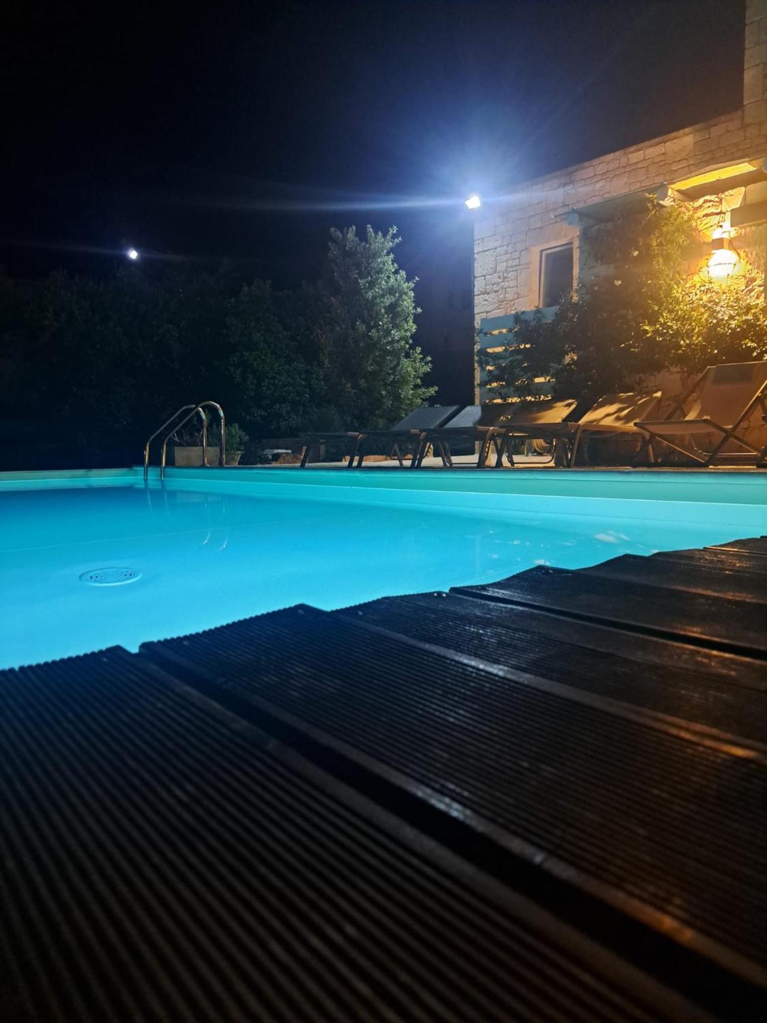 Trulli Harmonia Con Piscina - 알베르벨로 외부 사진
